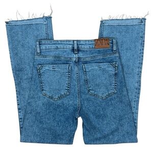 Zara High Rise Medium Wash Straight Leg Ankle Length Raw Hem Size 2 EUC